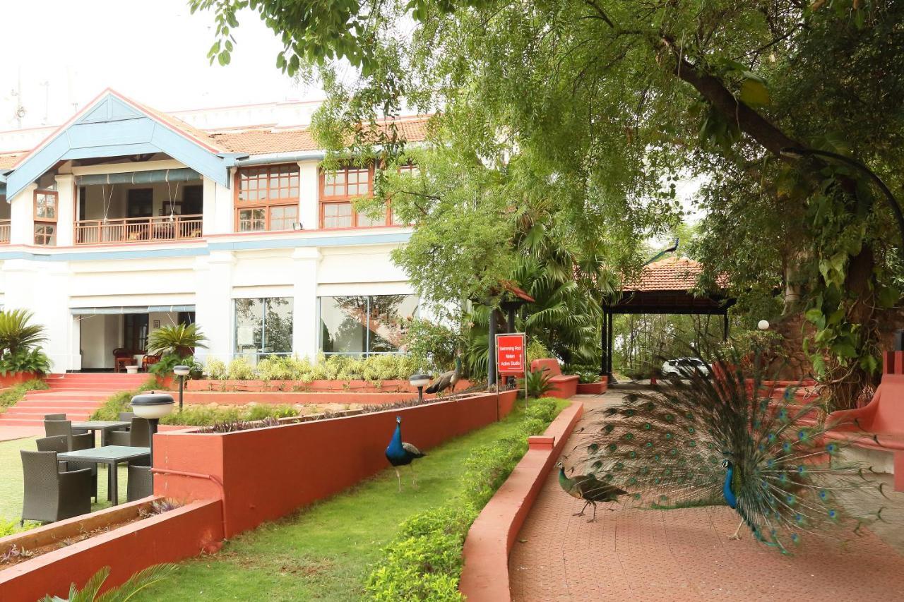 Gateway Madurai Hotel Buitenkant foto